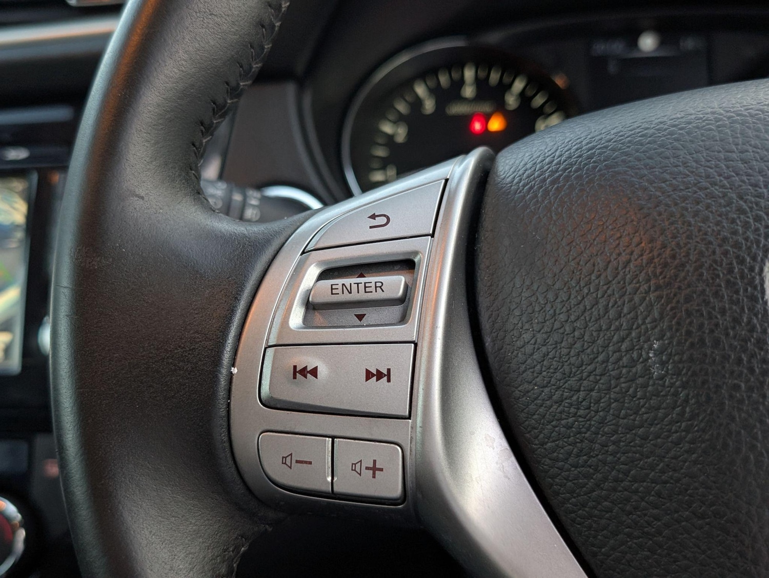 Used Nissan Qashqai 2015 for sale - 76189231: Photo 36