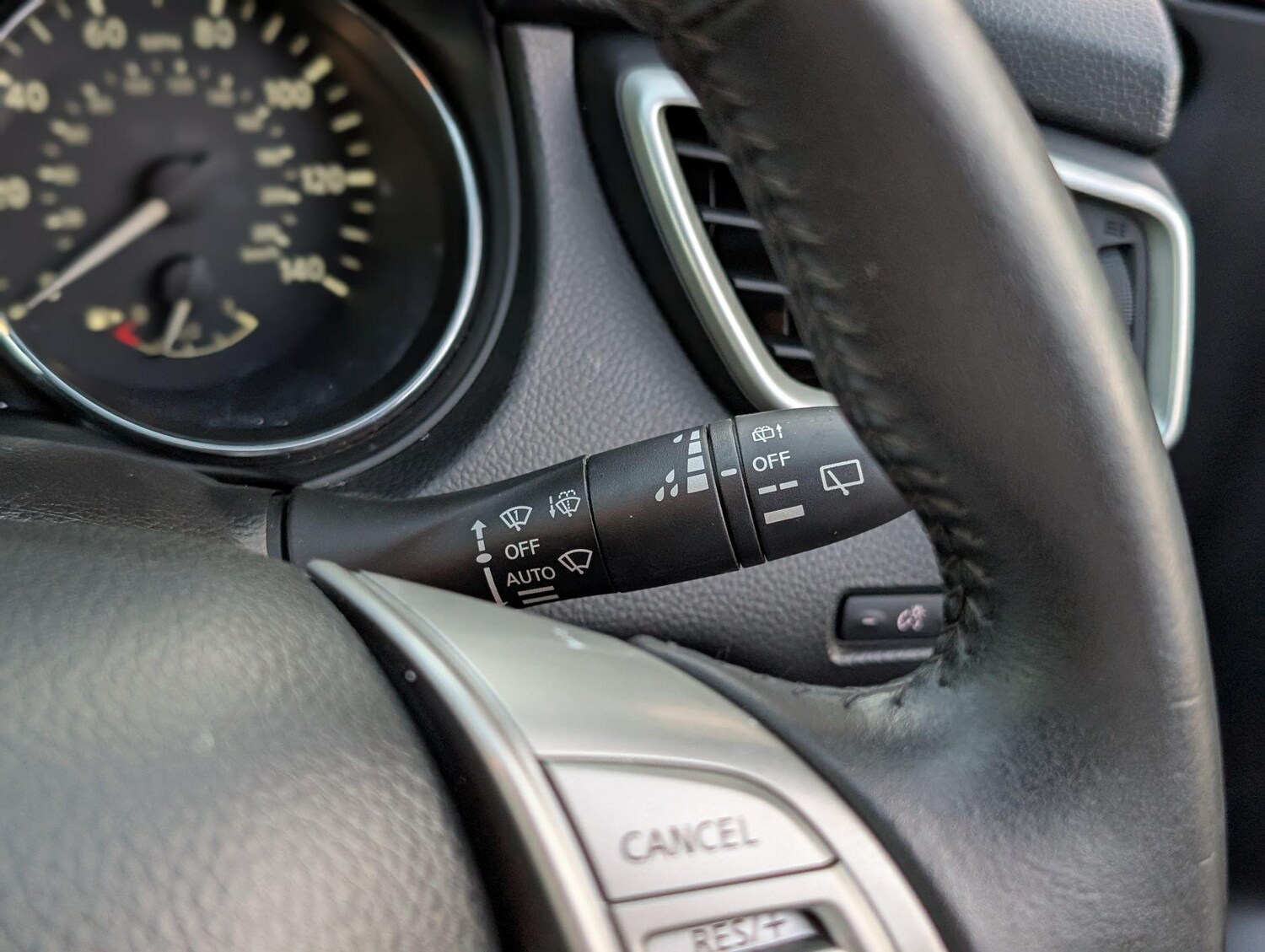 Used Nissan Qashqai 2015 for sale - 76189231: Photo 41