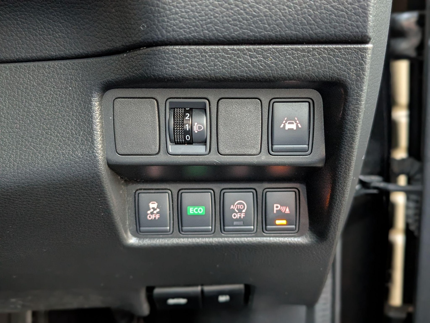 Used Nissan Qashqai 2015 for sale - 76189231: Photo 50