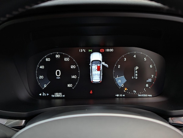 Used Volvo V60 2019 for sale - 76189186: Photo 17