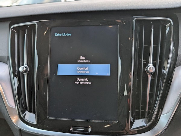 Used Volvo V60 2019 for sale - 76189186: Photo 25