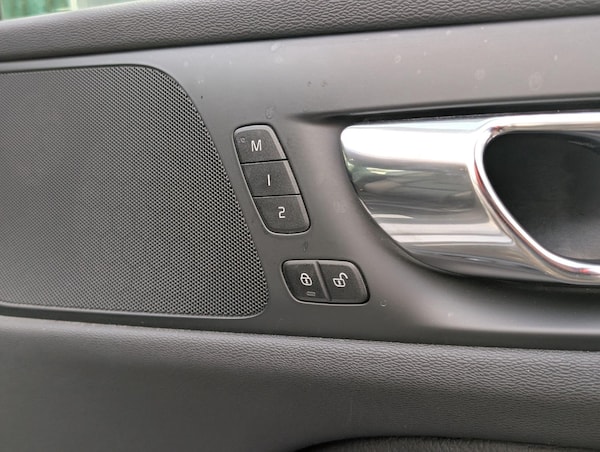Used Volvo V60 2019 for sale - 76189186: Photo 27