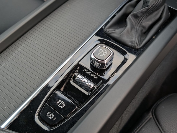 Used Volvo V60 2019 for sale - 76189186: Photo 28