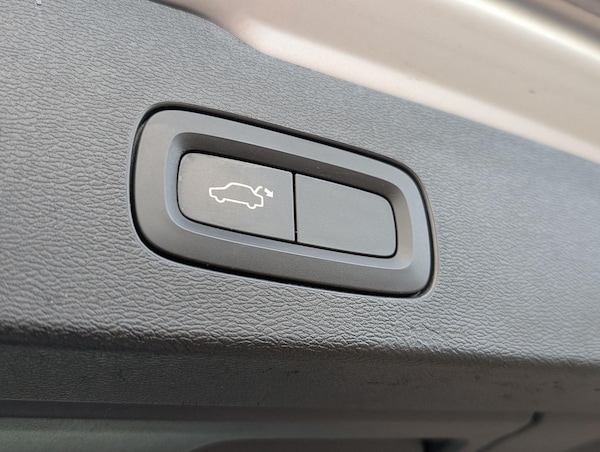 Used Volvo V60 2019 for sale - 76189186: Photo 32