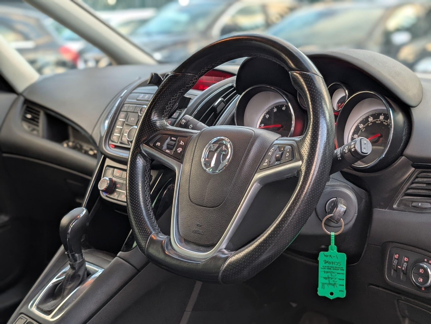 Used Vauxhall Zafira 2016 for sale - 76856046: Photo 2