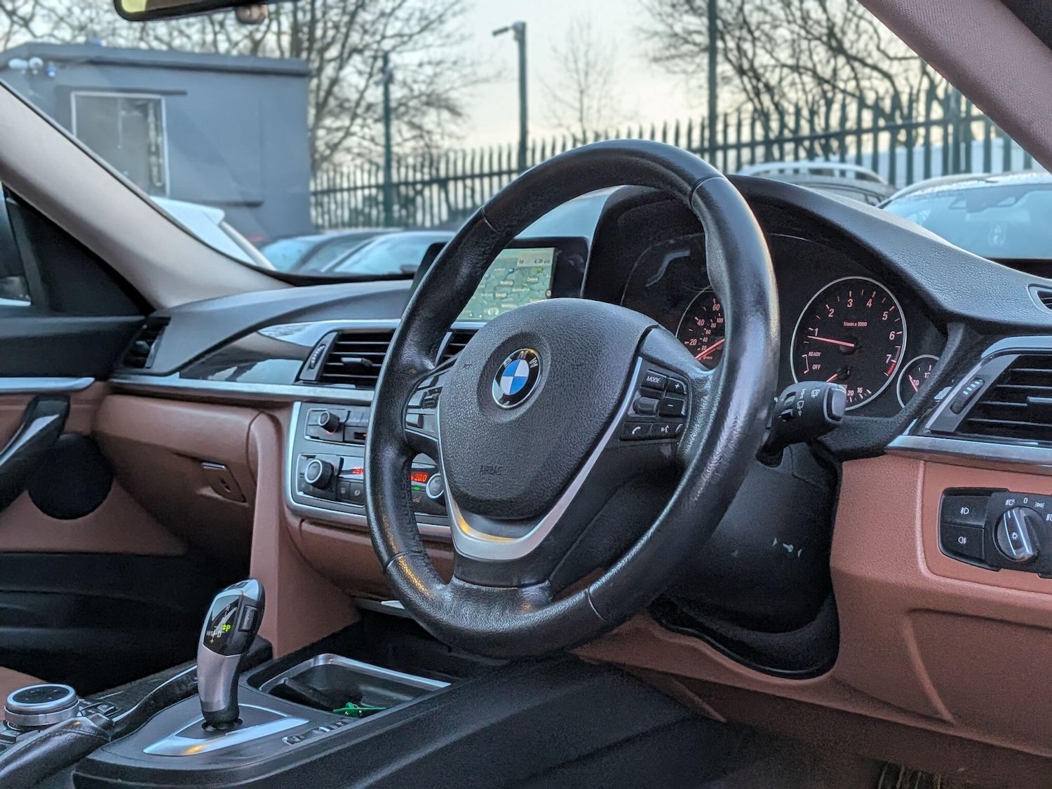 Used BMW 3 Series 2014 for sale - 77376275: Photo 2