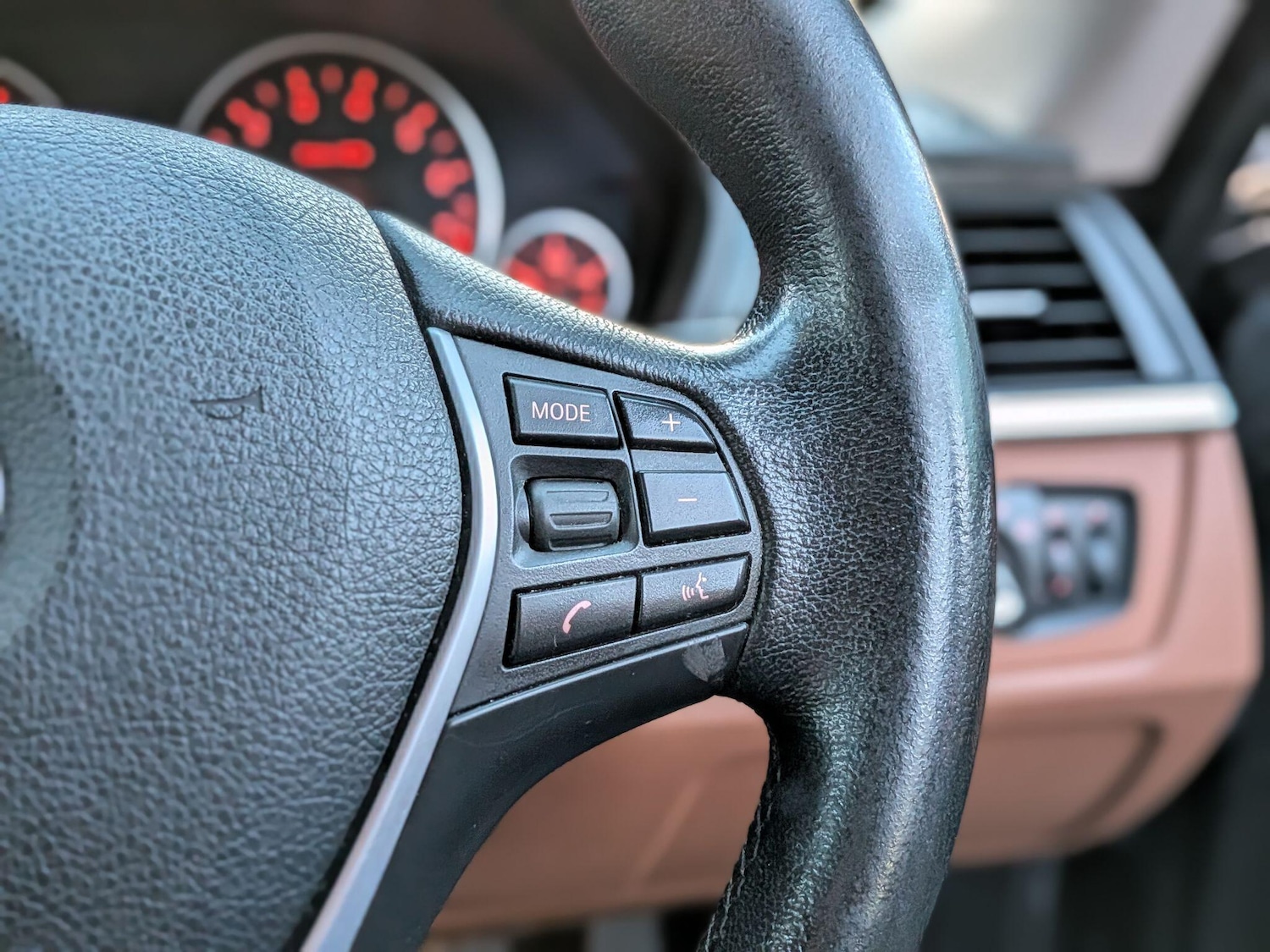 Used BMW 3 Series 2014 for sale - 77376275: Photo 25