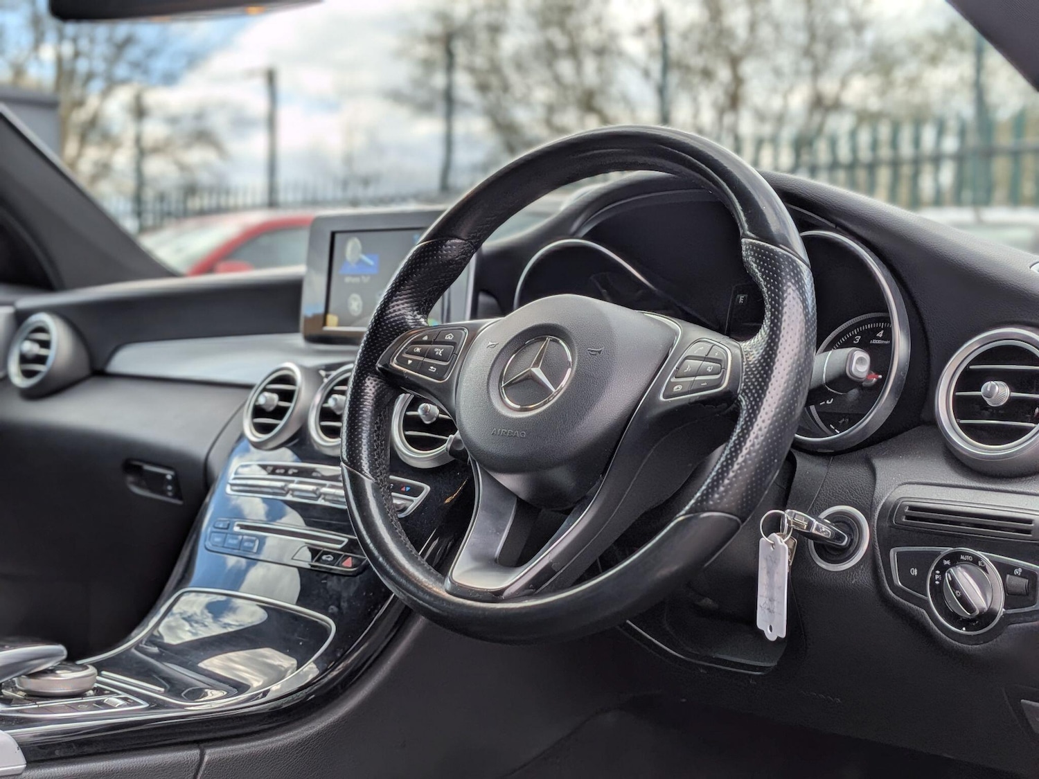 Used Mercedes-Benz C Class 2016 for sale - 78115129: Photo 3