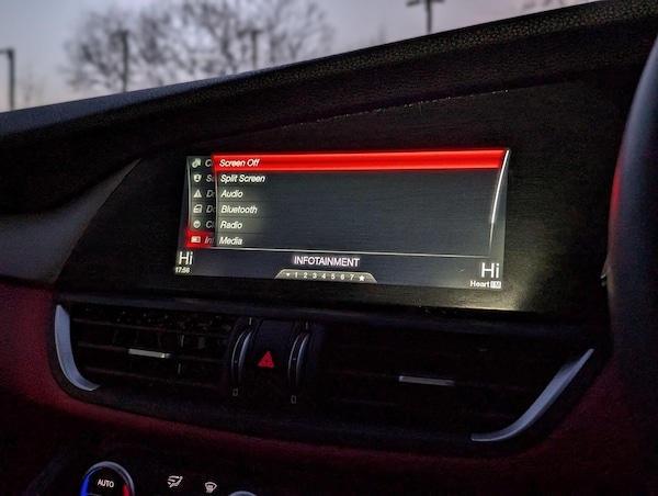 Used Alfa Romeo Giulia 2017 for sale - 76072090: Photo 43