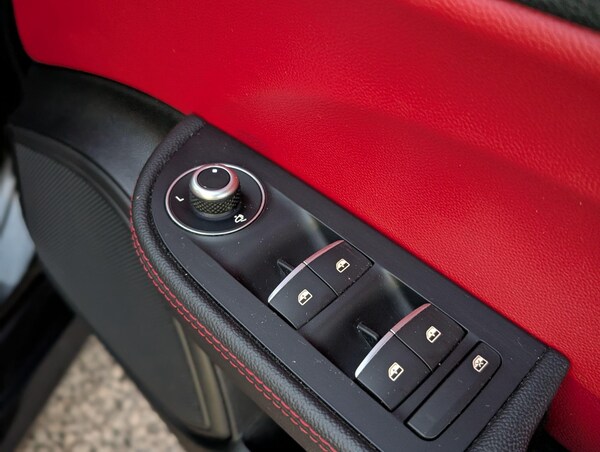 Used Alfa Romeo Giulia 2017 for sale - 76072090: Photo 52