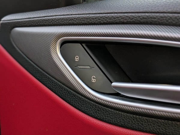 Used Alfa Romeo Giulia 2017 for sale - 76072090: Photo 58