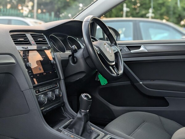 Used Volkswagen Golf 2019 for sale - 75609670: Photo 11