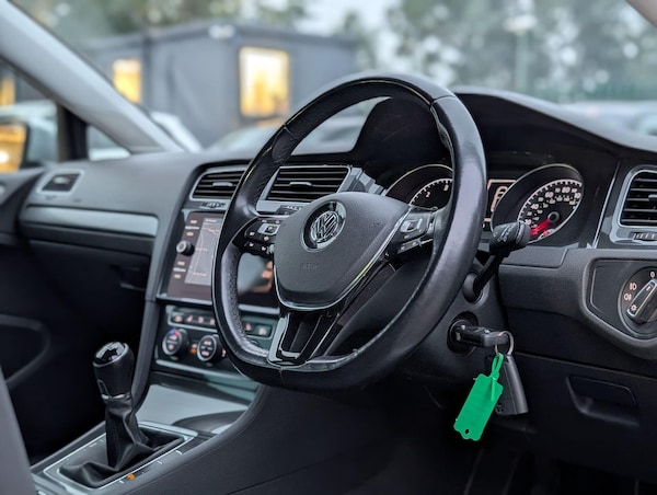 Used Volkswagen Golf 2019 for sale - 75609670: Photo 19