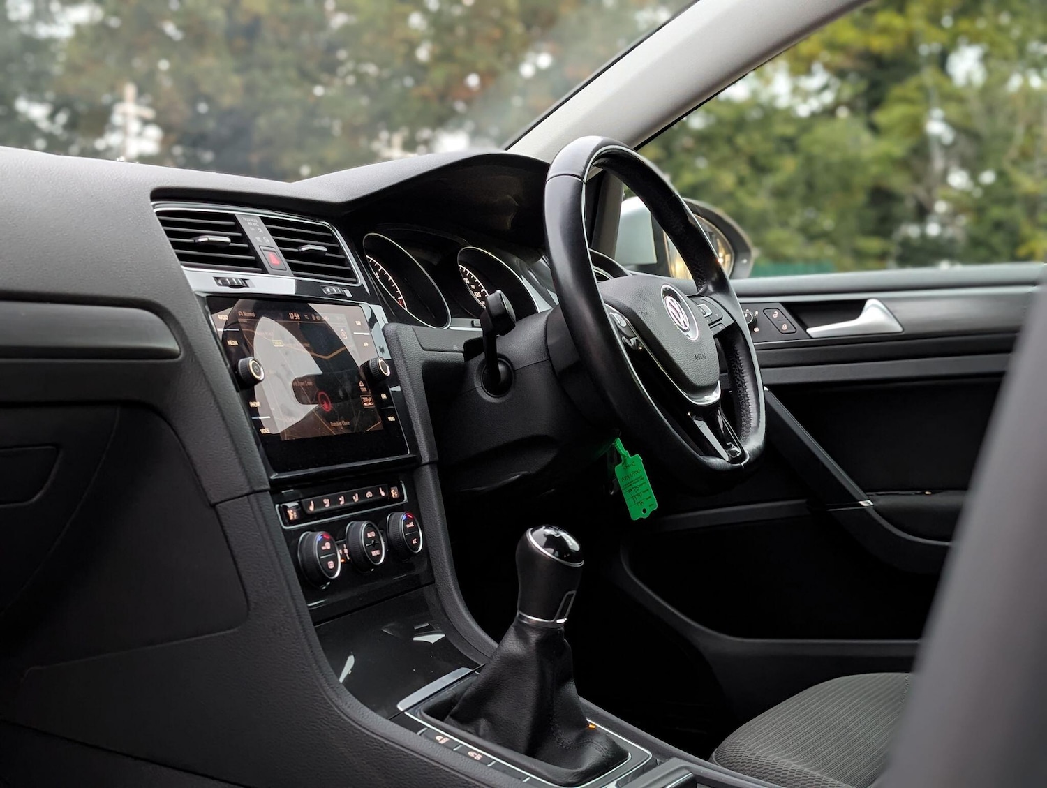 Used Volkswagen Golf 2019 for sale - 75609670: Photo 25