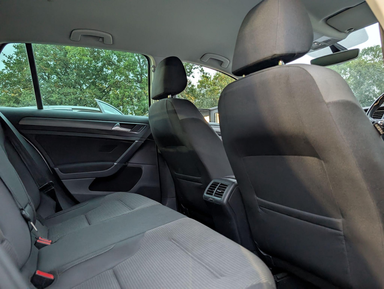 Used Volkswagen Golf 2019 for sale - 75609670: Photo 30