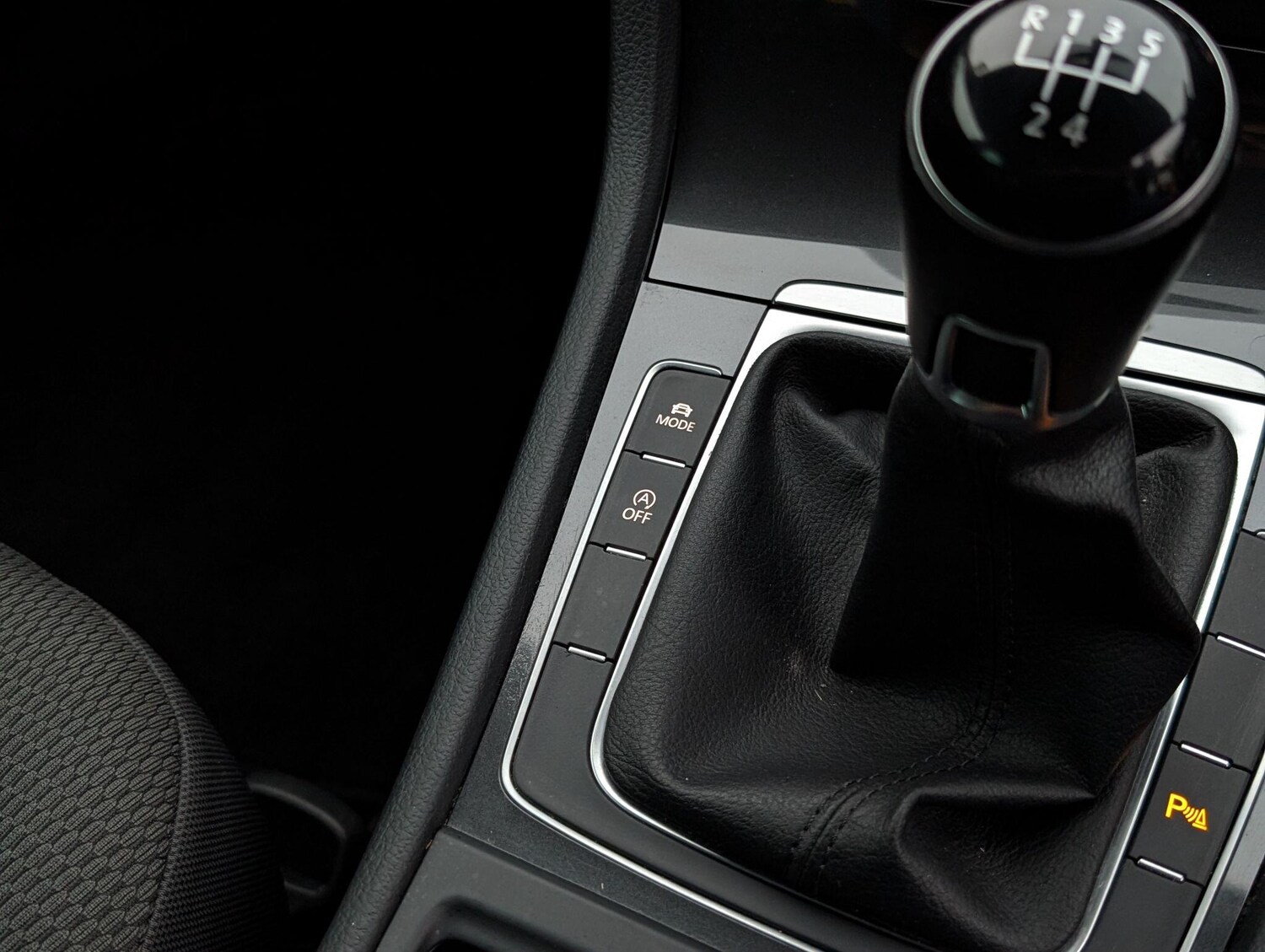 Used Volkswagen Golf 2019 for sale - 75609670: Photo 39