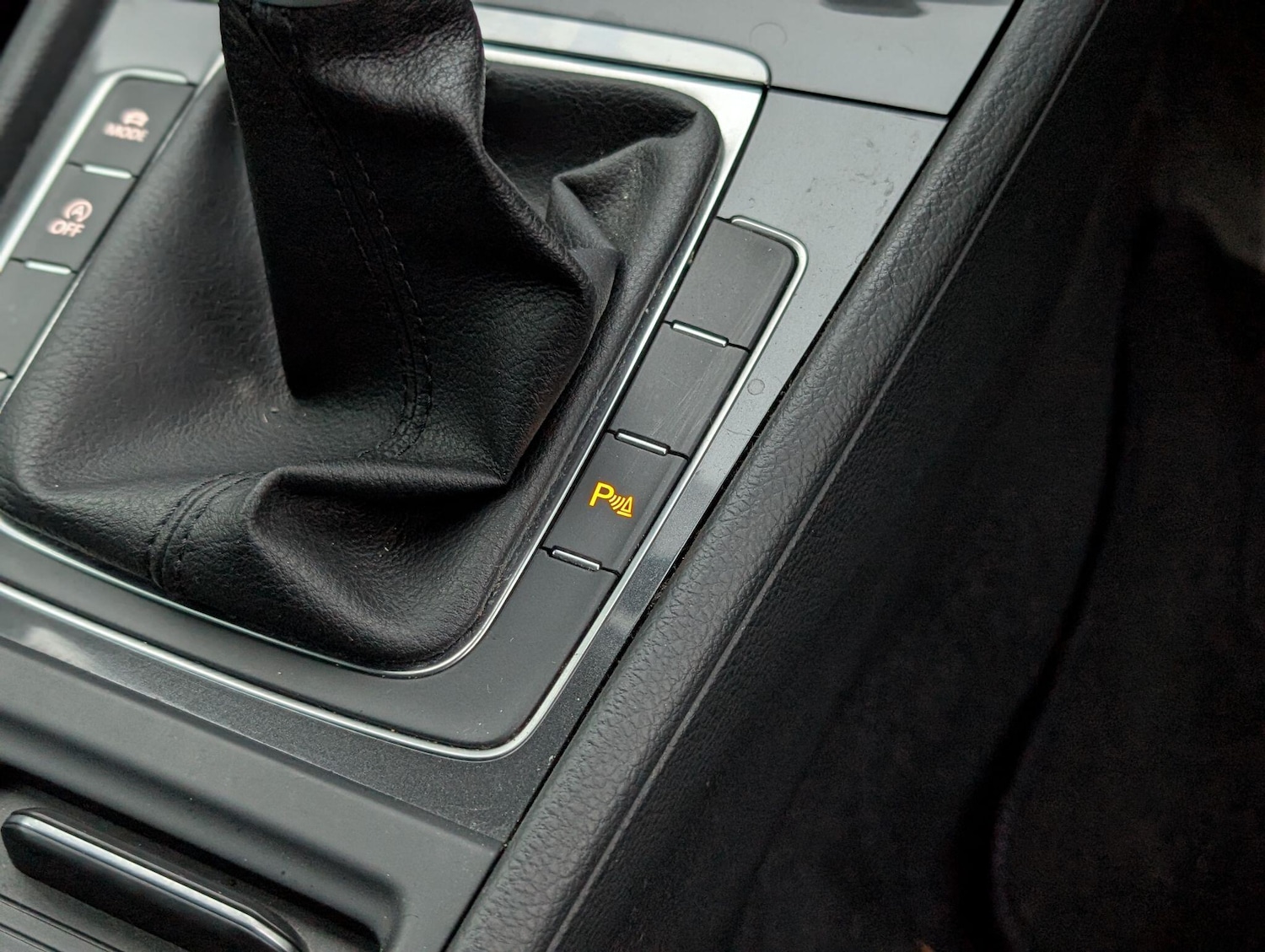 Used Volkswagen Golf 2019 for sale - 75609670: Photo 41