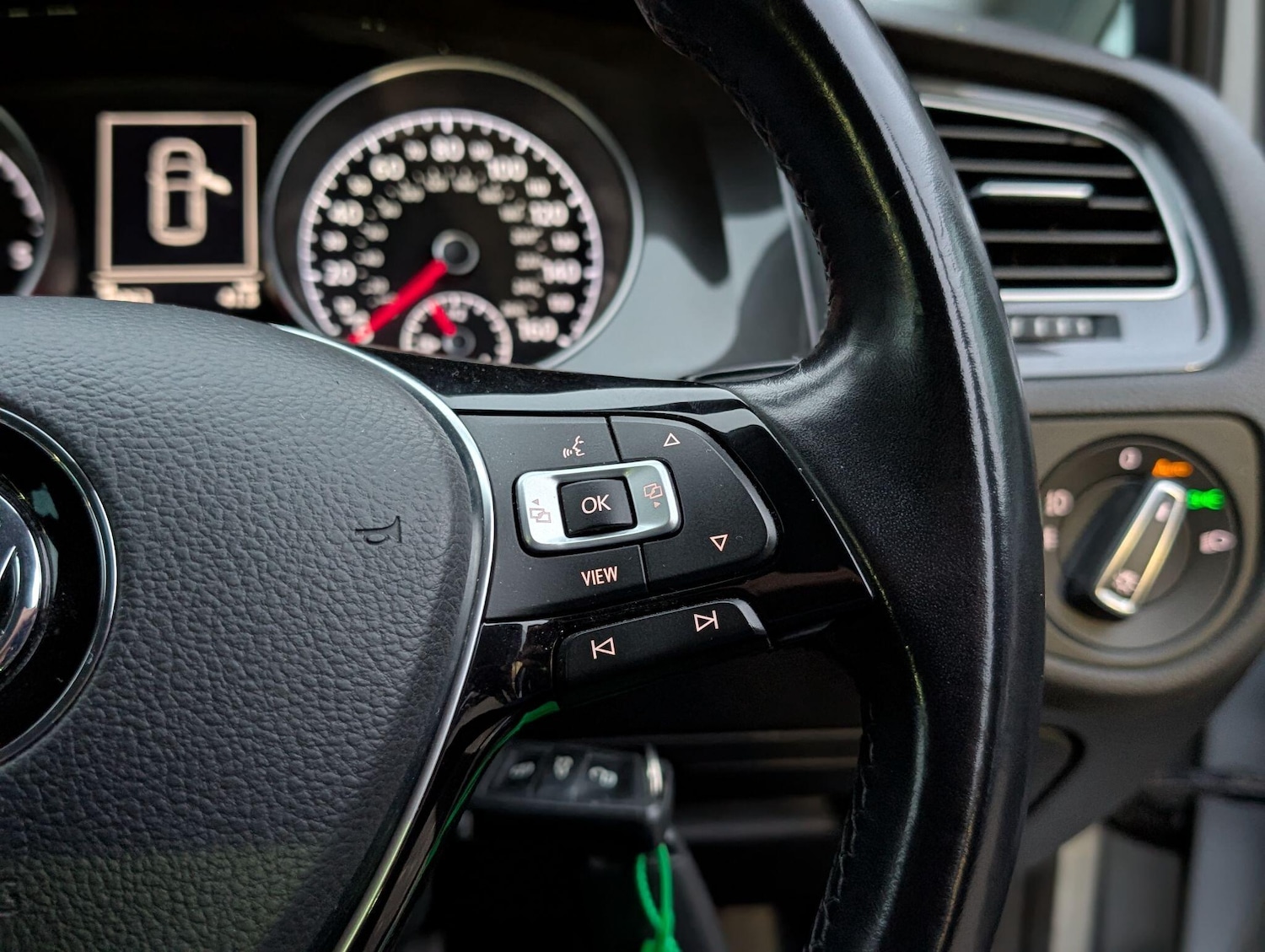 Used Volkswagen Golf 2019 for sale - 75609670: Photo 44