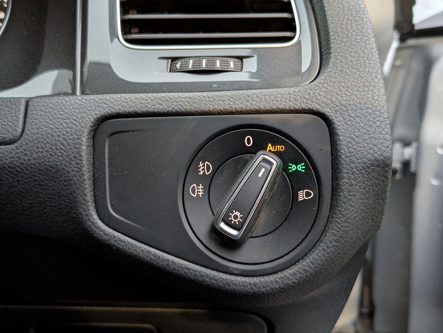 Used Volkswagen Golf 2019 for sale - 75609670: Photo 48