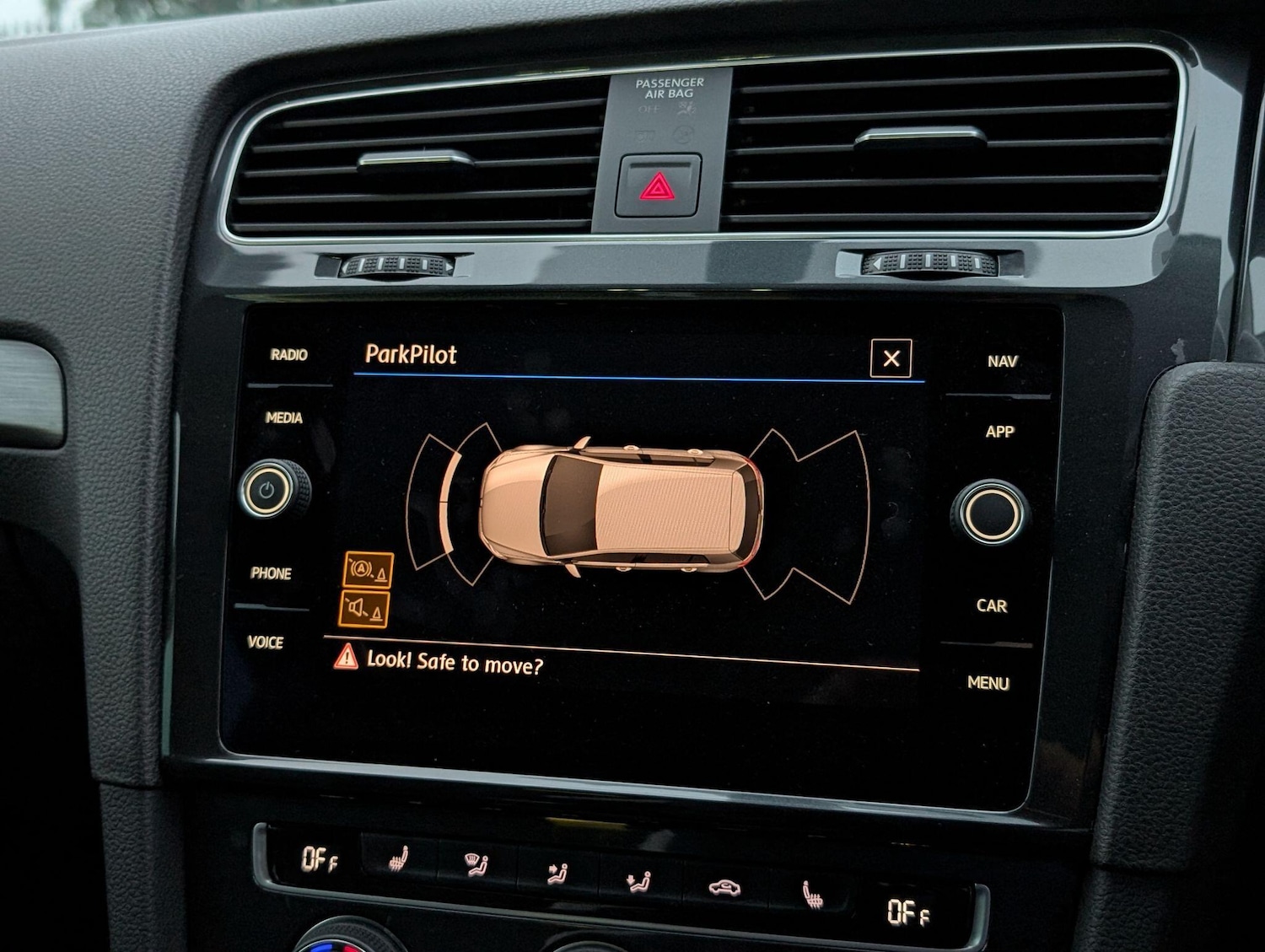 Used Volkswagen Golf 2019 for sale - 75609670: Photo 57