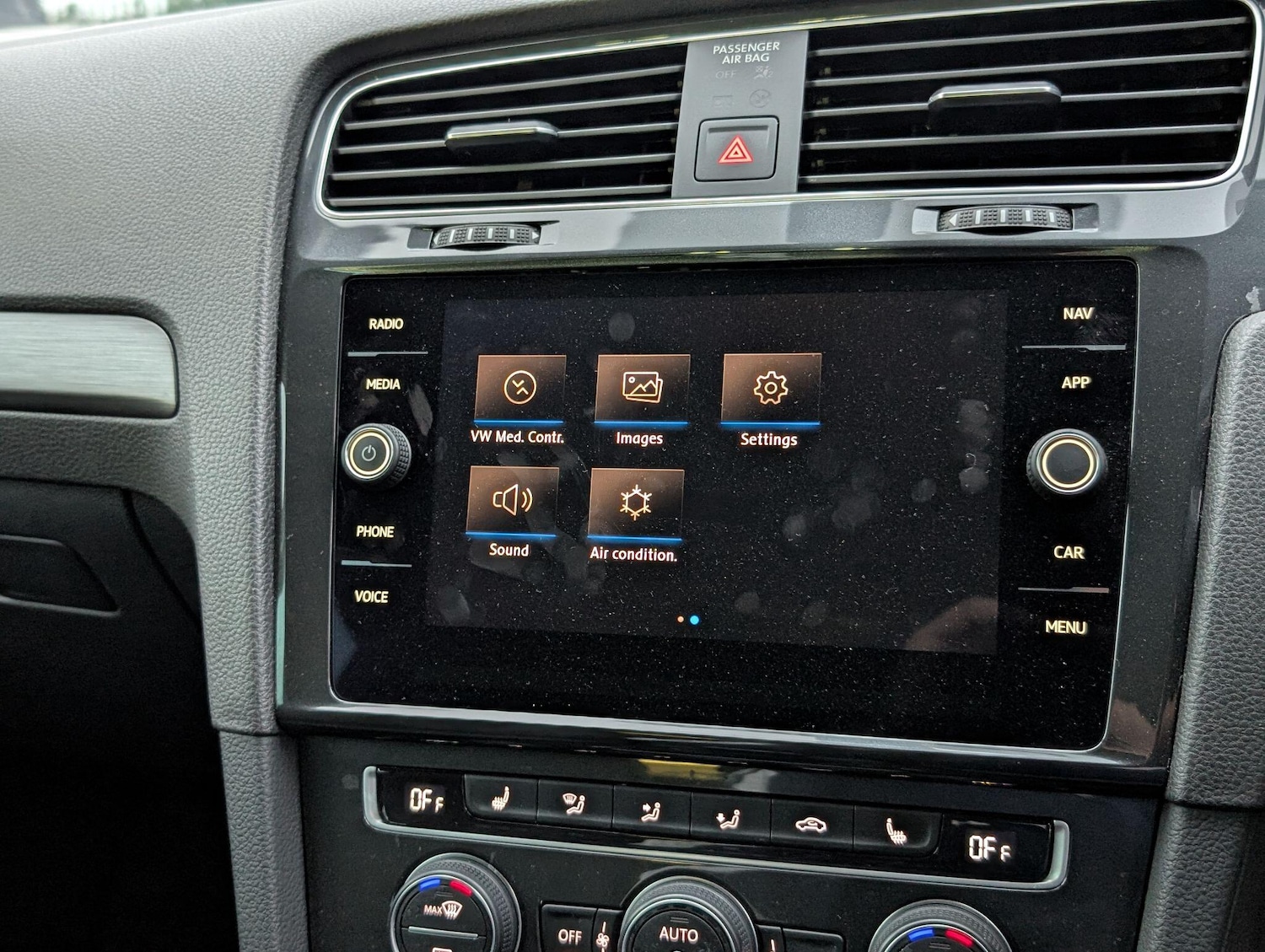 Used Volkswagen Golf 2019 for sale - 75609670: Photo 58