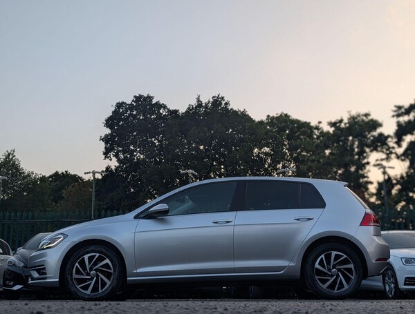 Used Volkswagen Golf 2019 for sale - 75609670: Photo 9