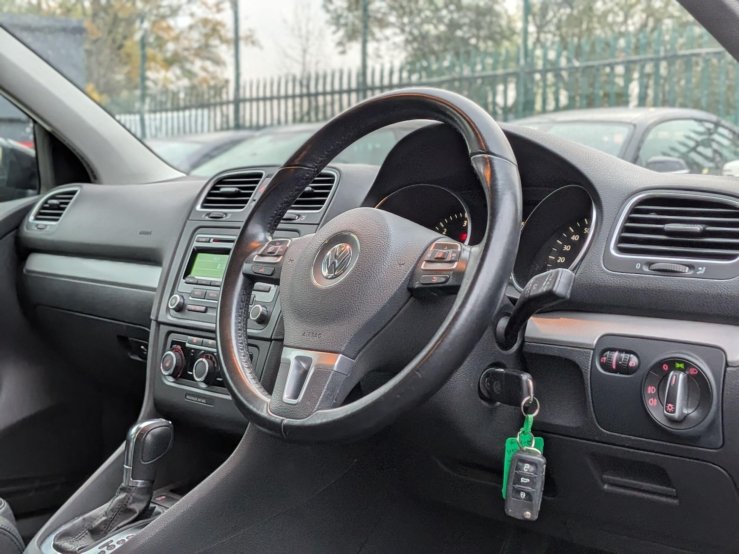 Used Volkswagen Golf 2012 for sale - 76512224: Photo 3