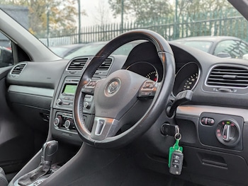 Used Volkswagen Golf 2012 for sale - 76512224: Photo