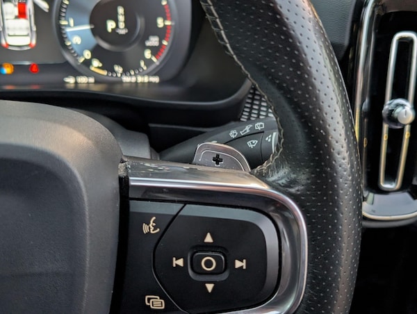 Used Volvo XC40 2020 for sale - 76072182: Photo 34