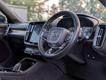 Used Volvo XC40 2020 for sale - 76072182: Photo