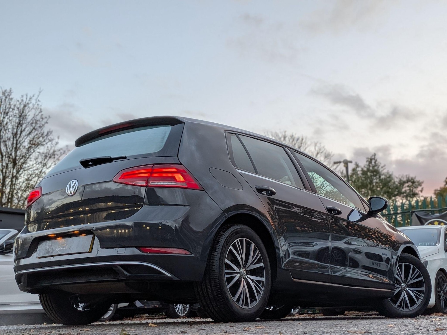 Used Volkswagen Golf 2018 for sale - 76527923: Photo 8