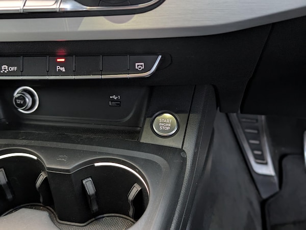 Used Audi A4 2018 for sale - 76215286: Photo 50