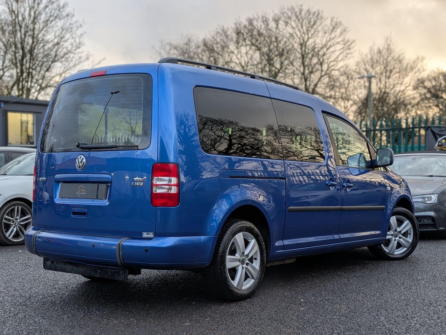 Used Volkswagen Caddy Maxi Life 2015 for sale - 77376576: Photo 6