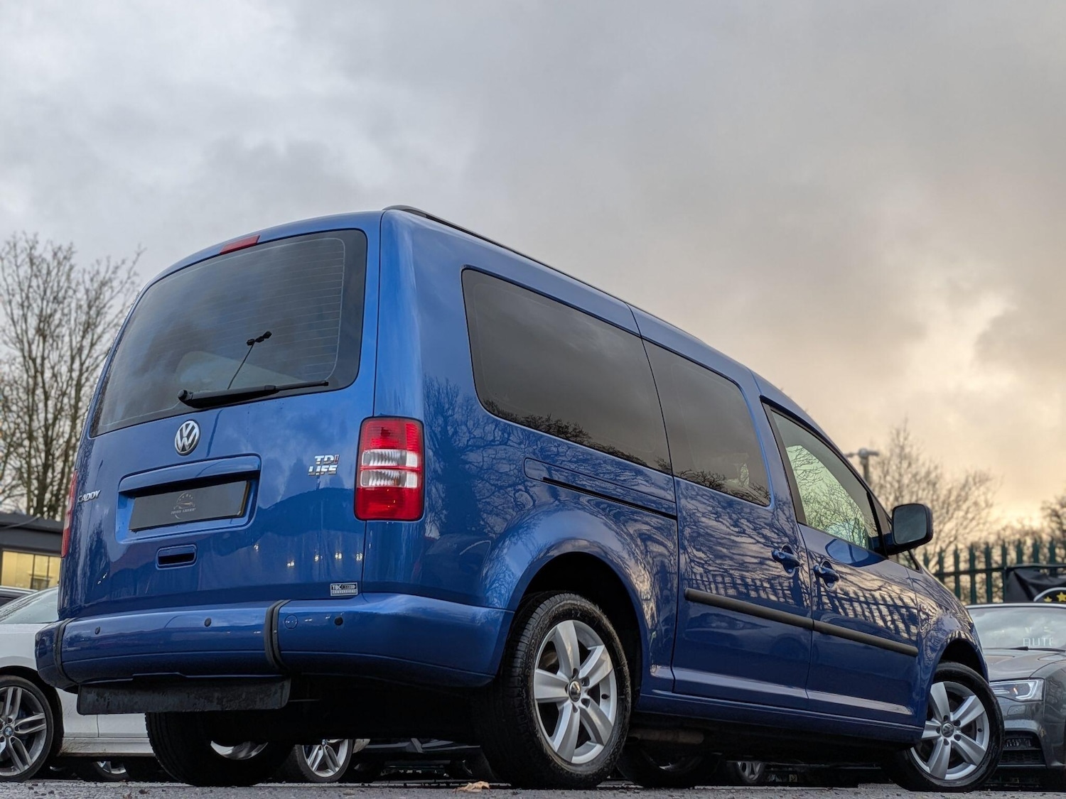 Used Volkswagen Caddy Maxi Life 2015 for sale - 77376576: Photo 7