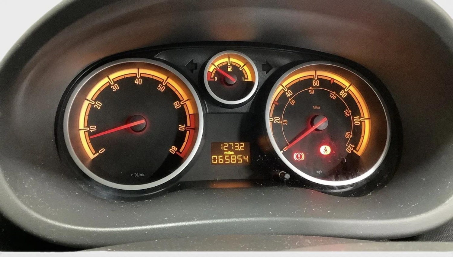 Used Vauxhall Corsa 2013 for sale - 76670937: Photo 9