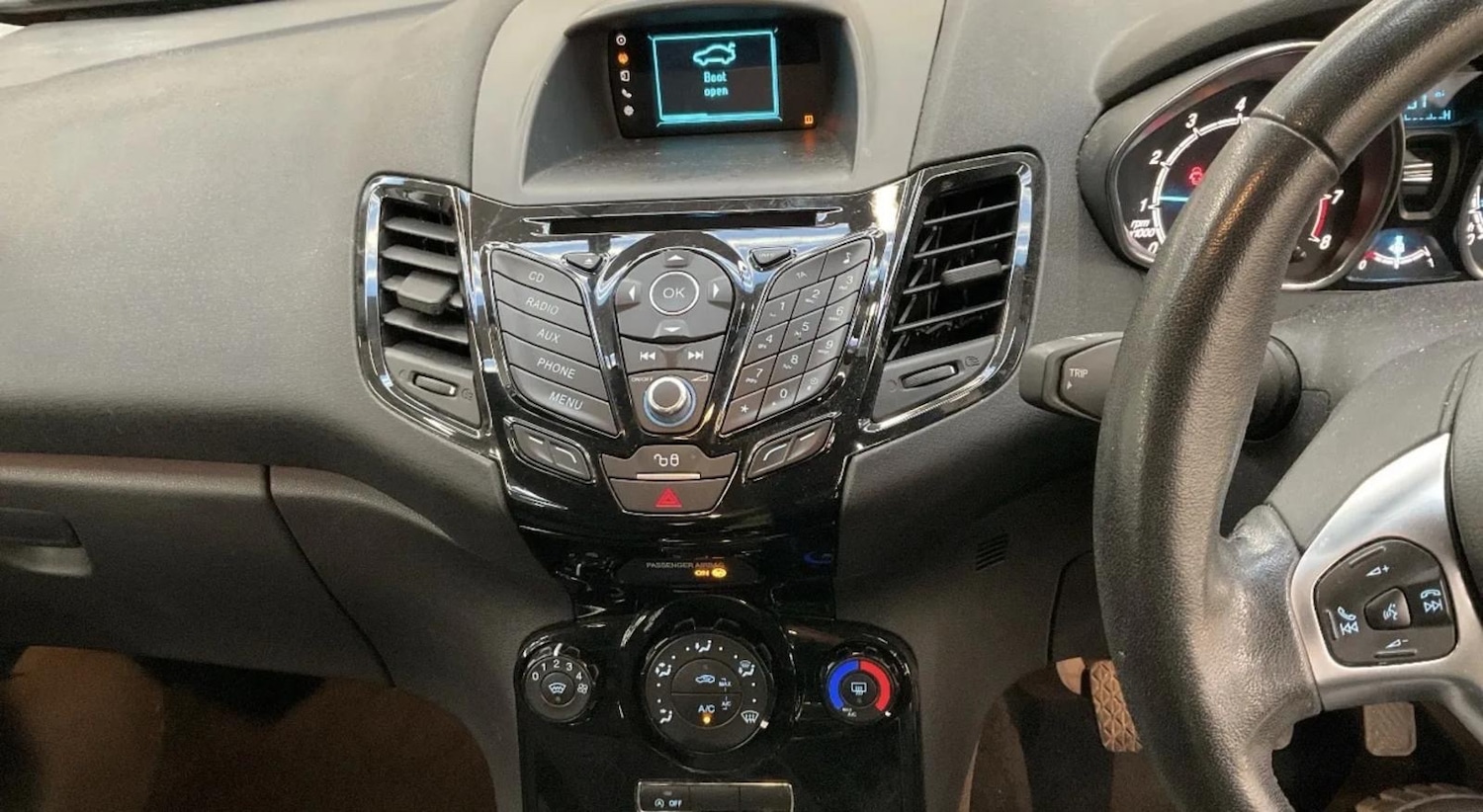 Used Ford Fiesta 2015 for sale - 76719645: Photo 9