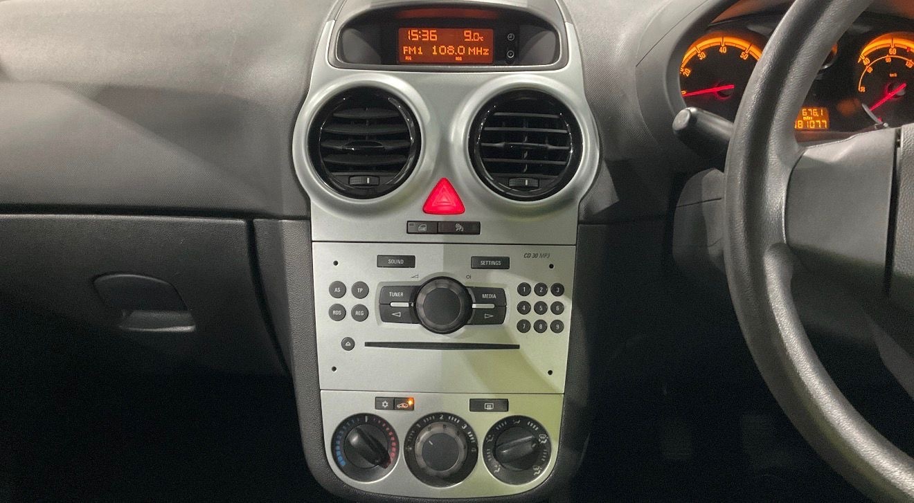 Used Vauxhall Corsa 2014 for sale - 76800771: Photo 9