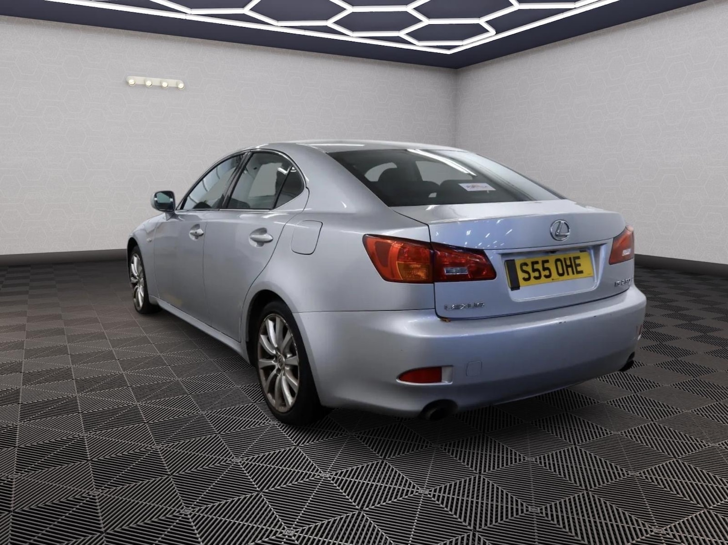 Used Lexus IS 2005 for sale - 77028253: Photo 4