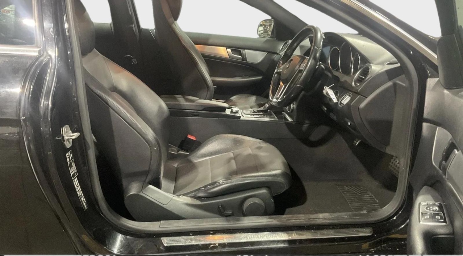 Used Mercedes-Benz C Class 2011 for sale - 77242030: Photo 7