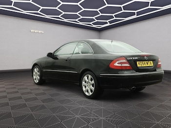 Used Mercedes-Benz CLK 2004 for sale - 77242027: Photo