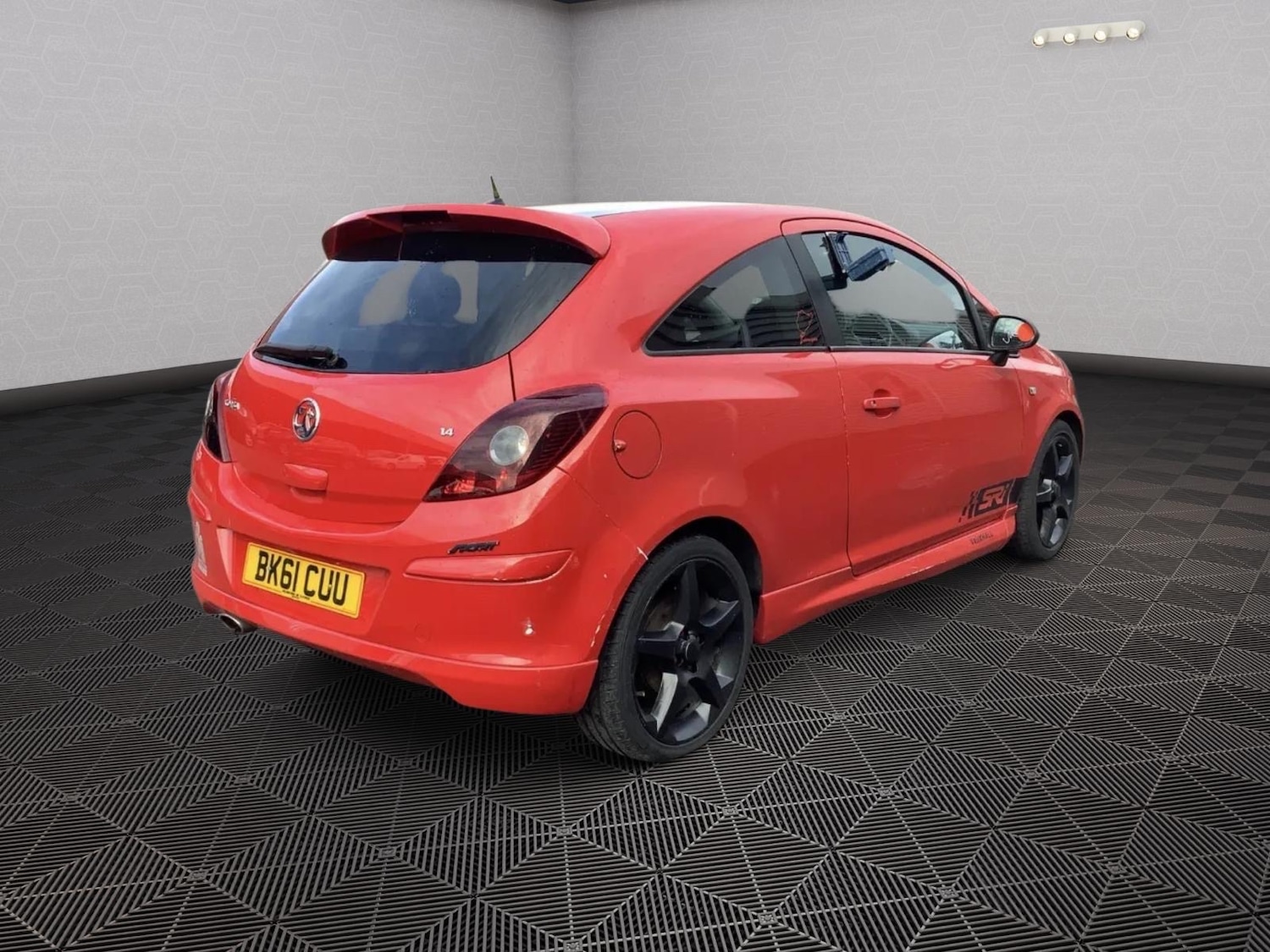 Used Vauxhall Corsa 2011 for sale - 76537586: Photo 2