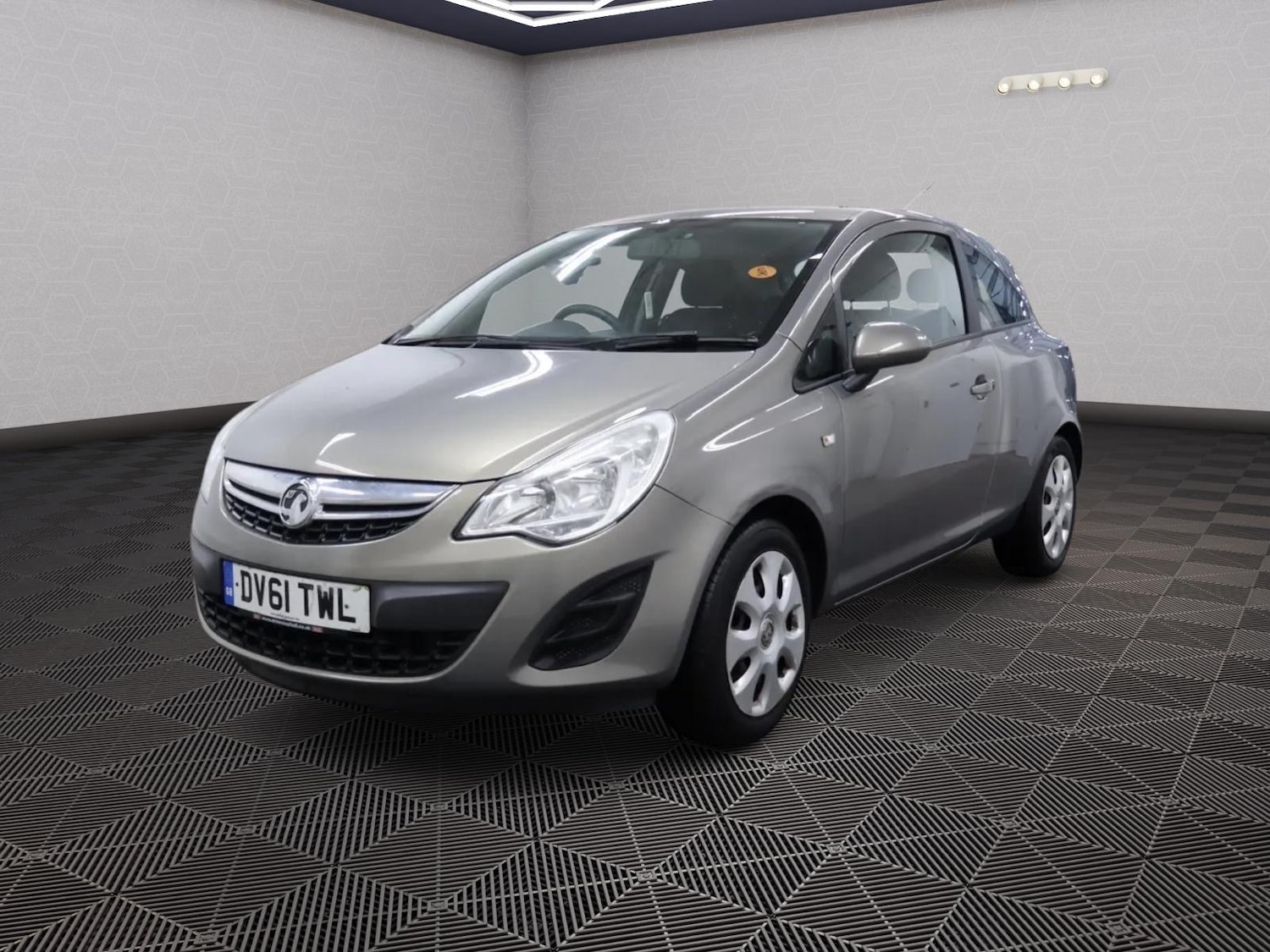 Used Vauxhall Corsa 2011 for sale - 76752374: Photo 3