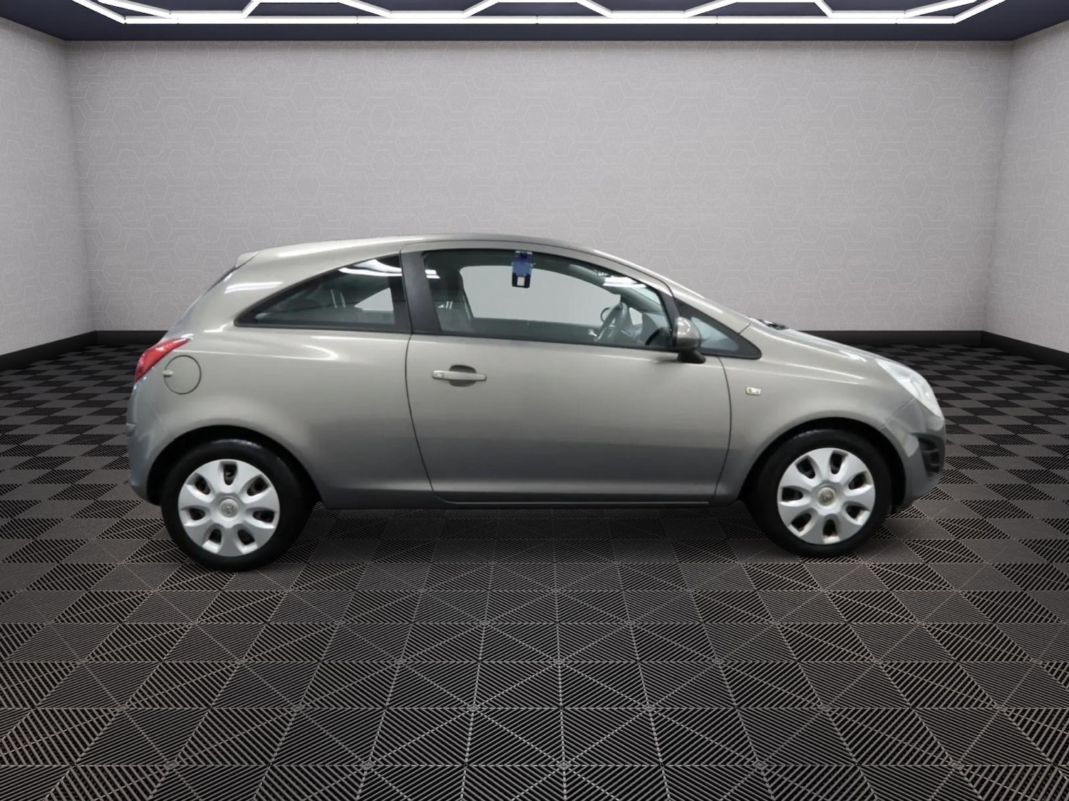 Used Vauxhall Corsa 2011 for sale - 76752374: Photo 5