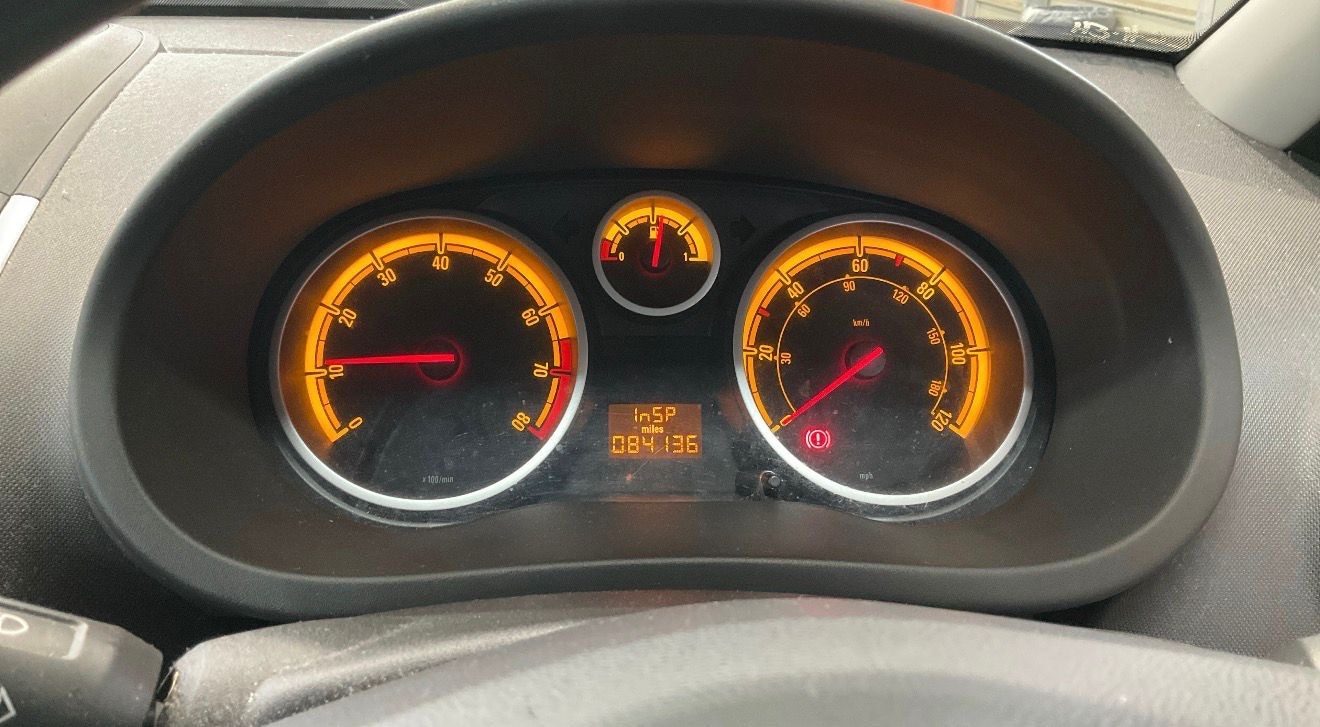 Used Vauxhall Corsa 2011 for sale - 76752374: Photo 6