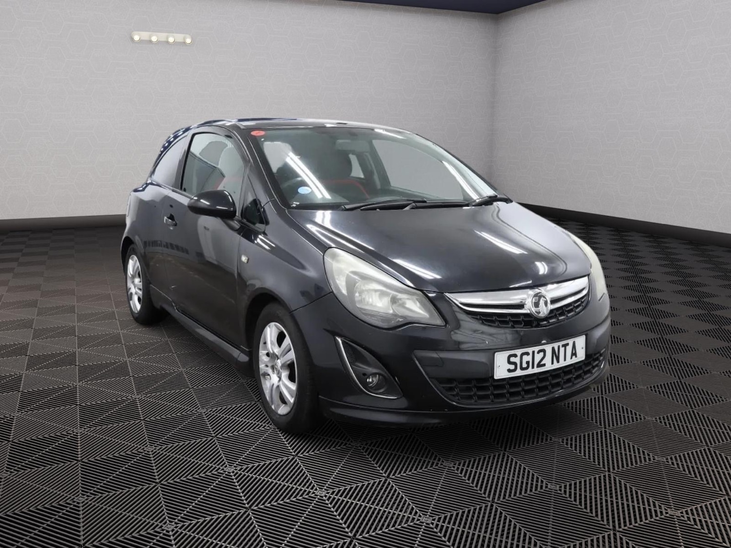 Used Vauxhall Corsa 2012 for sale - 76570825: Photo 1