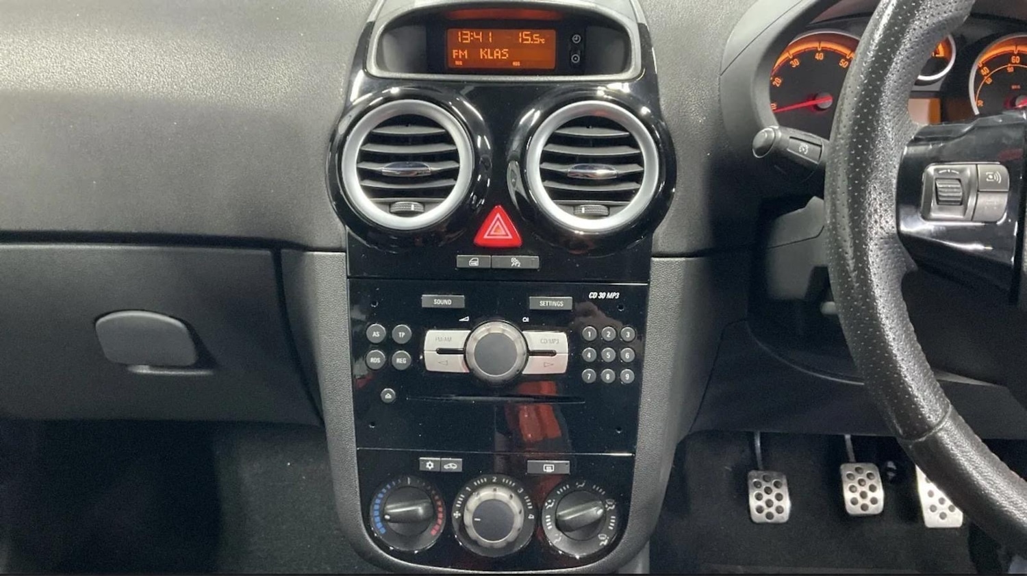 Used Vauxhall Corsa 2012 for sale - 76570825: Photo 10