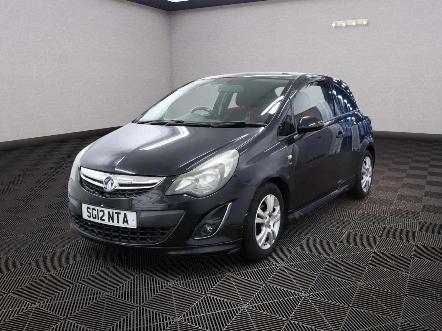 Used Vauxhall Corsa 2012 for sale - 76570825: Photo 3