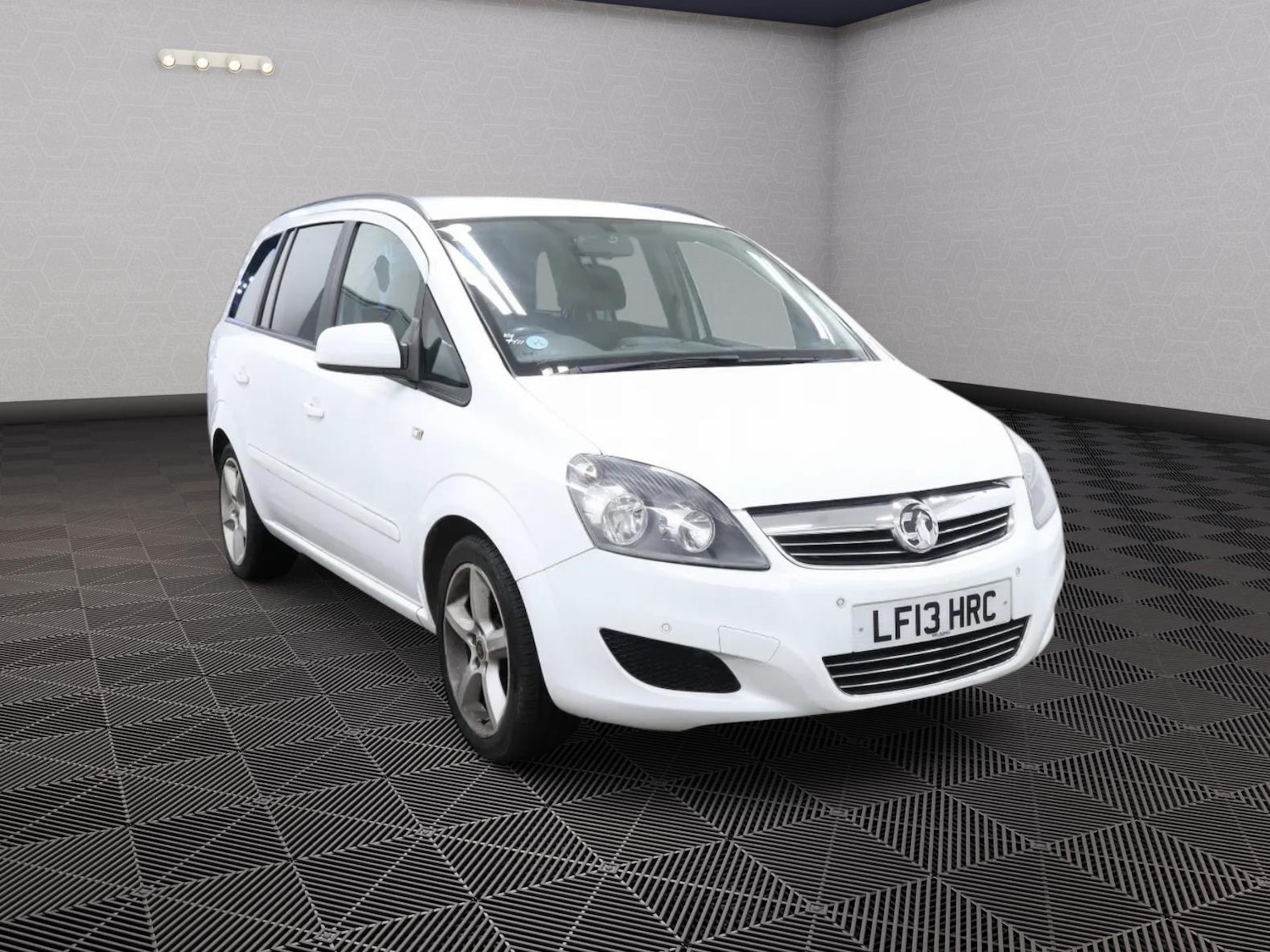 Used Vauxhall Zafira 2013 for sale - 76570821: Photo 1