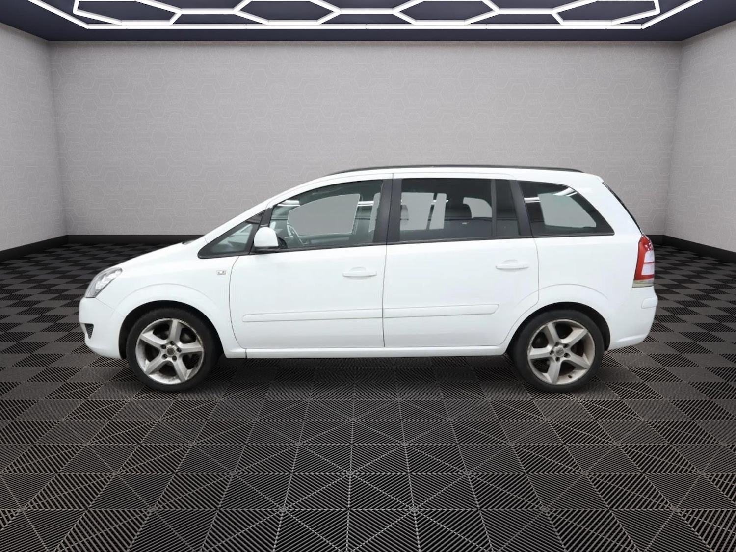 Used Vauxhall Zafira 2013 for sale - 76570821: Photo 6