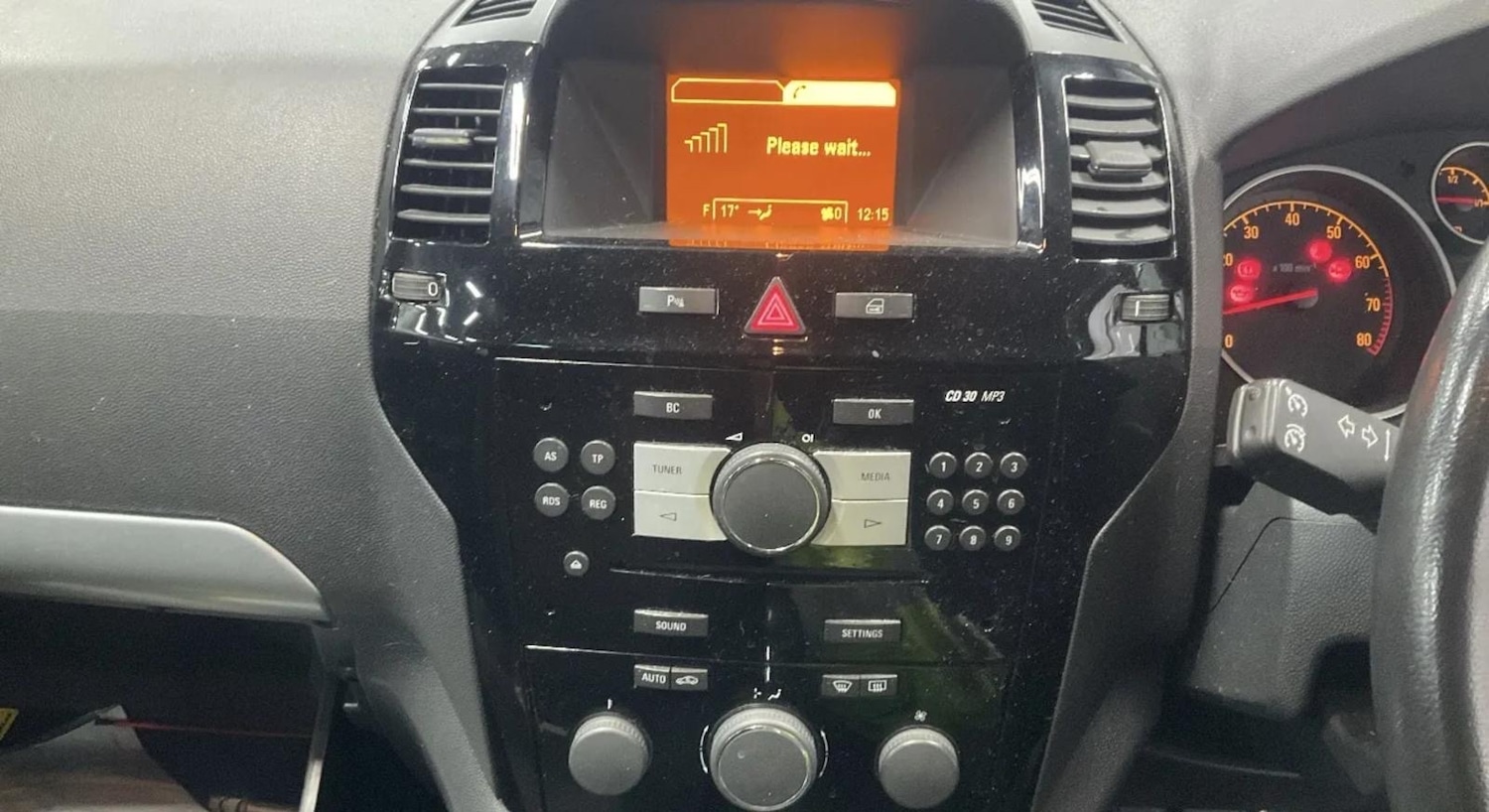 Used Vauxhall Zafira 2013 for sale - 76570821: Photo 9